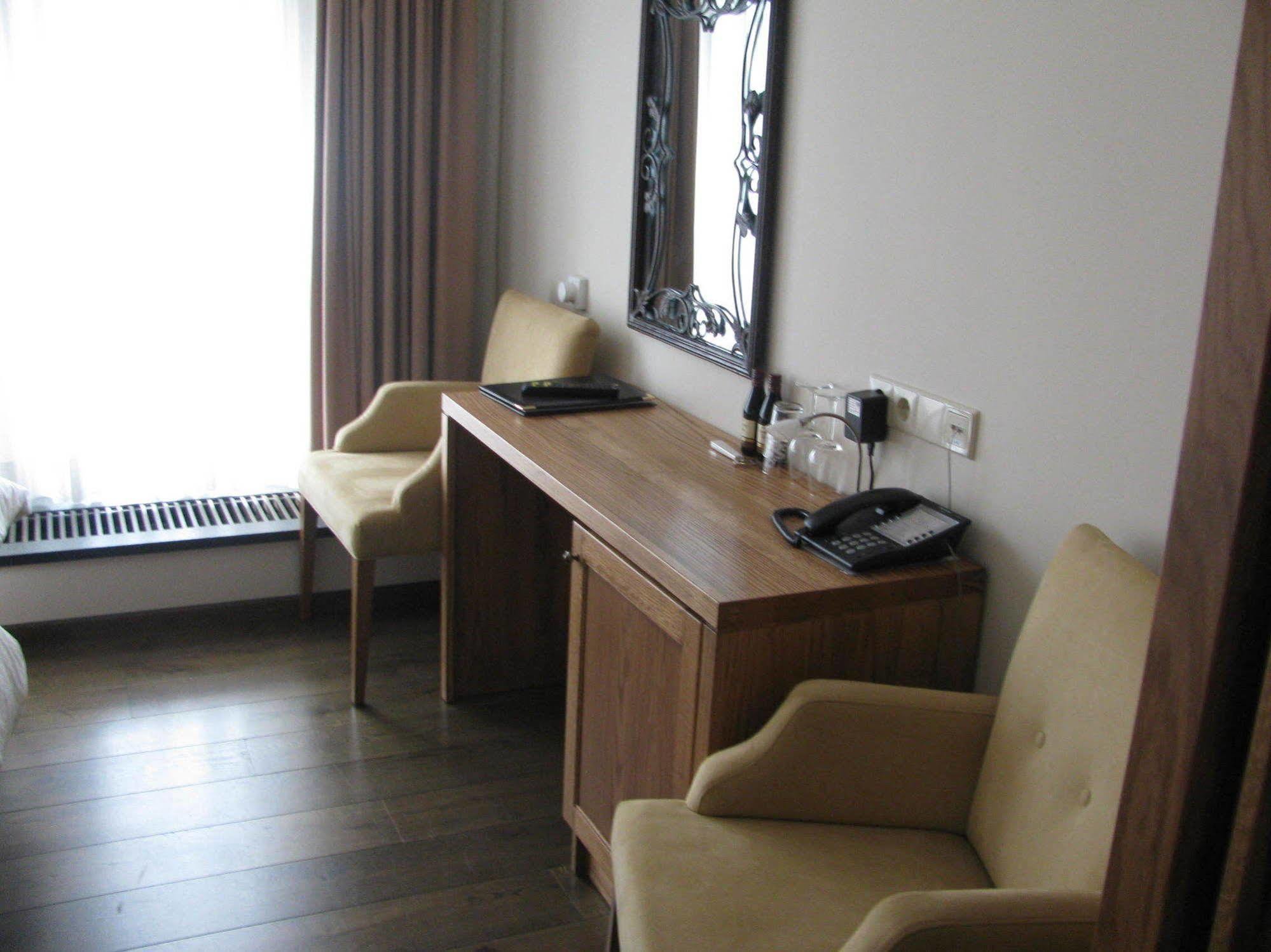 Hotel Restaurant Keizersberg Elsendorp ภายนอก รูปภาพ